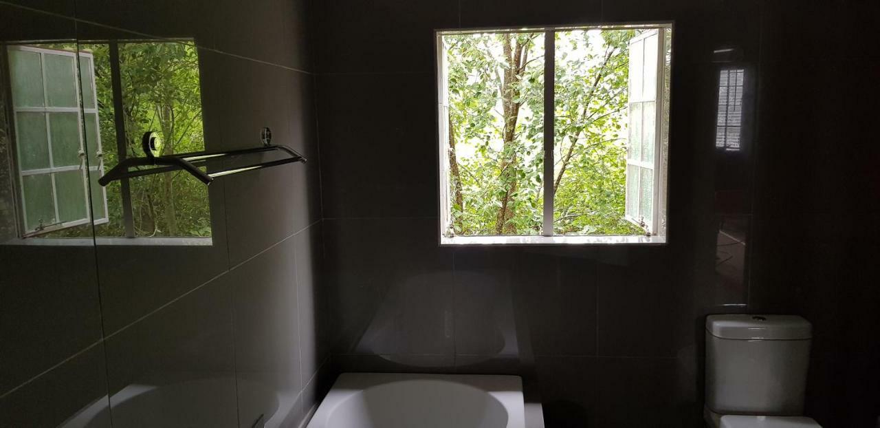 Alm-Ue Villa Dullstroom Exteriör bild