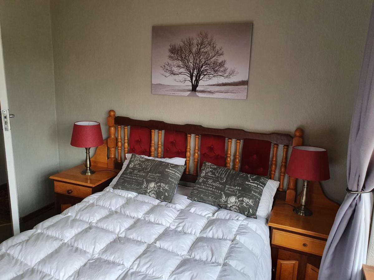 Alm-Ue Villa Dullstroom Exteriör bild